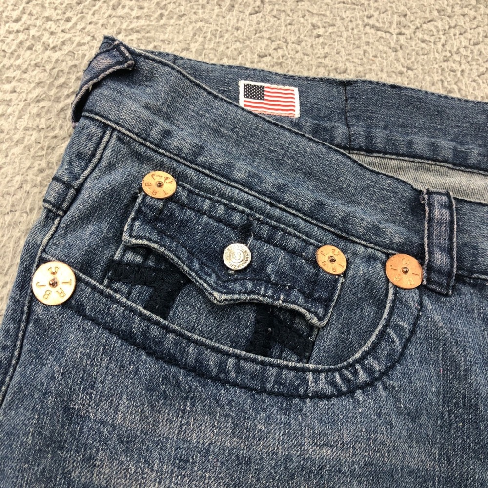 Vintage True Religion Jeans Mens 42x34 Blue Y2K Straight Skull Patch Made In USA - Picture 4 of 15